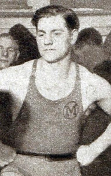 File:Pierre Alleene, champion de France d'haltérophilie en mars 1933, poids moyens.jpg